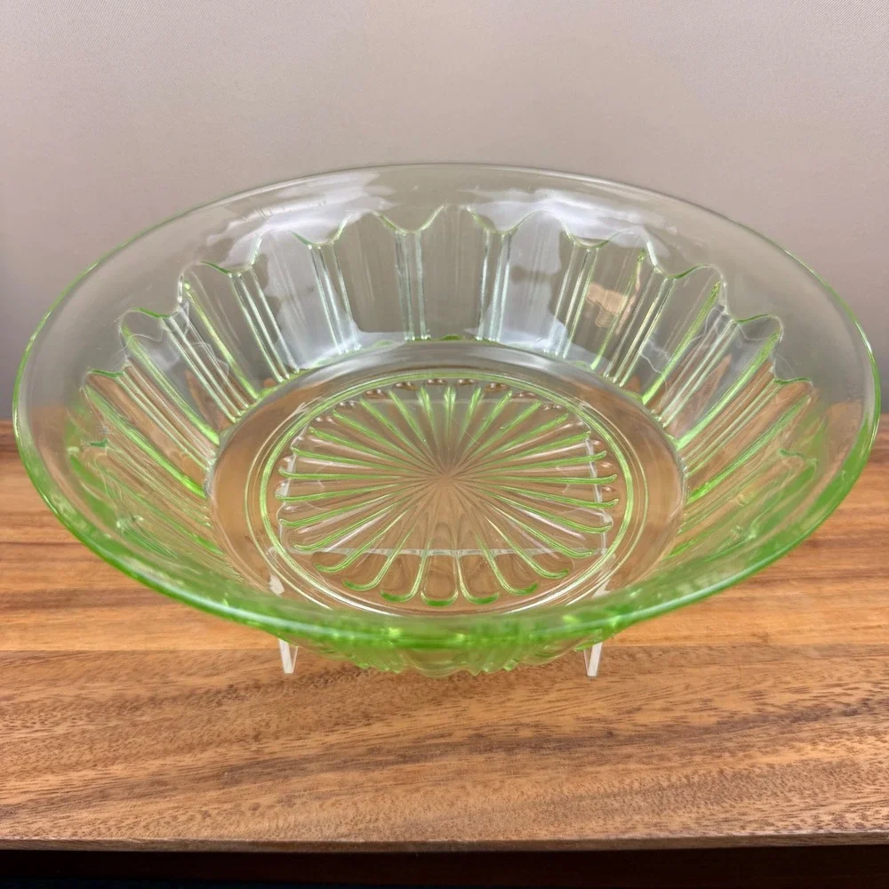 Anchor Hocking Colonial Knife and Fork Green Uranium Glass Bowl Vintage 8.75